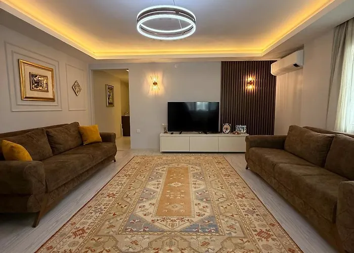 Renovated 2br Garden Flat 300 M To Sarımsaklı Daire *