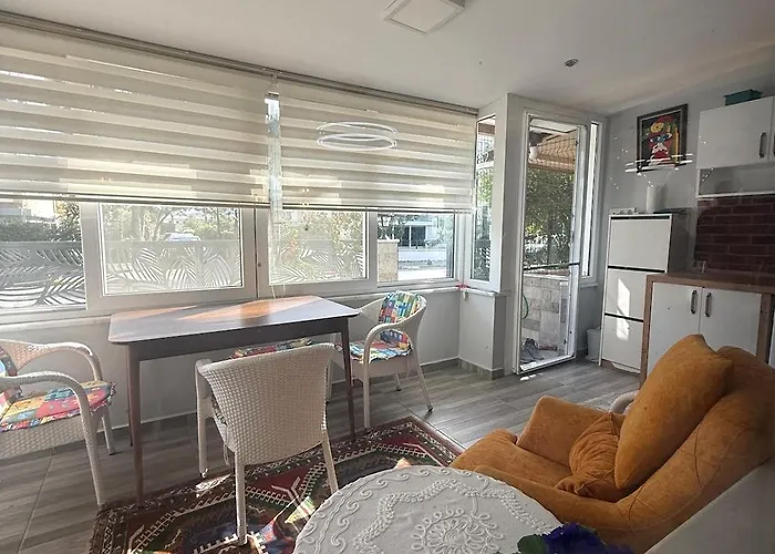 Renovated 2br Garden Flat 300 M To Sarımsaklı * Sefacamlik